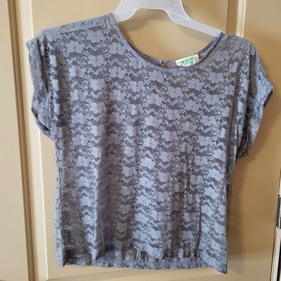 JUNIORS DREAM OUT LOUD GREY TOP  SIZE MEDIUM   USED GREAT COND - Picture 1 of 3
